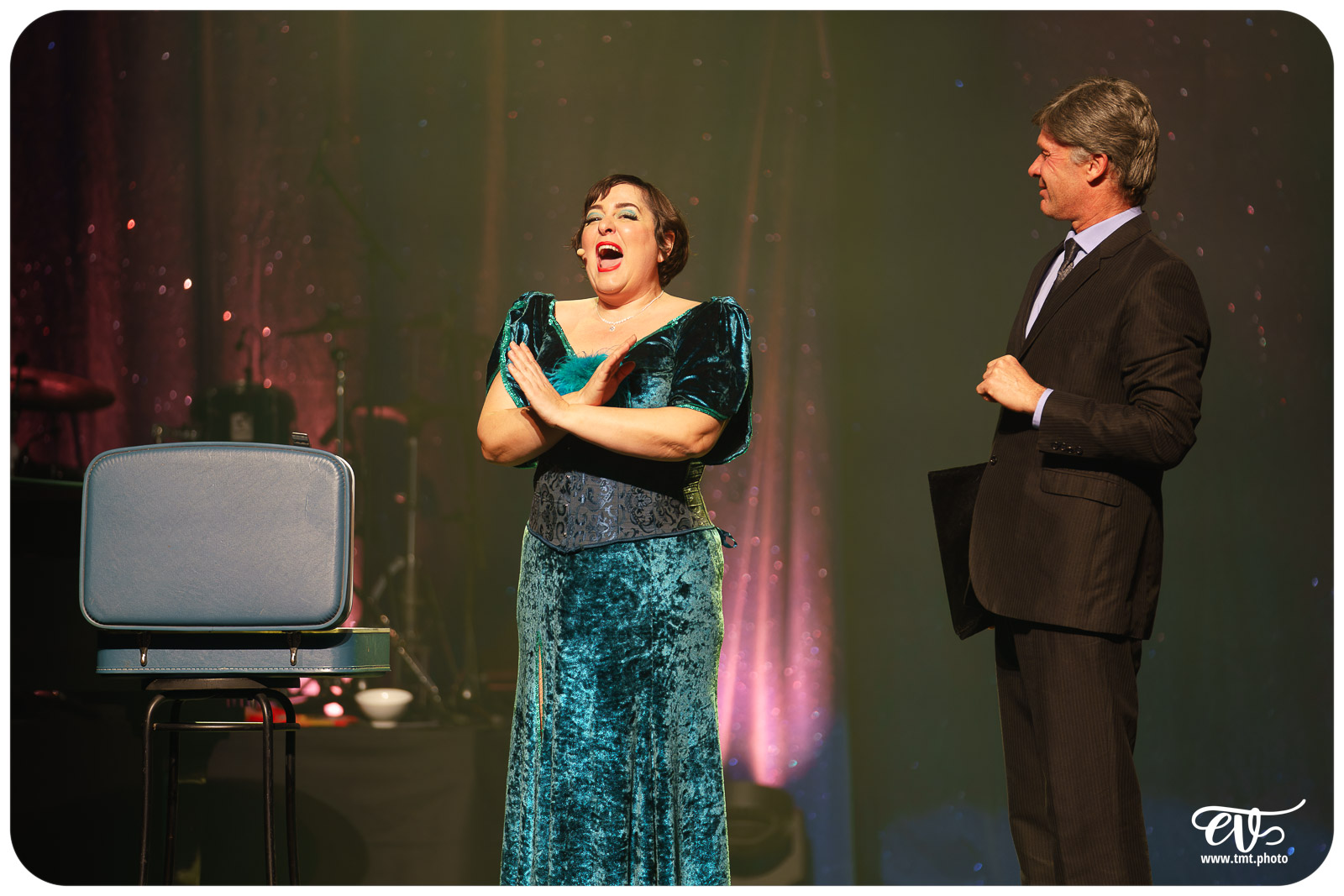 PLEIN FEU (CIE AVRIL EN SEPTEMBRE)